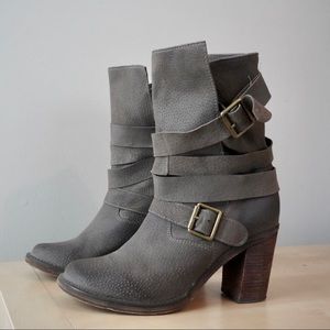 Jeffrey Campbell Tan Suede Wrap Around Boot 7.5